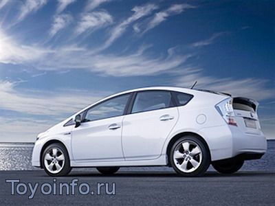 Toyota отзовет 650 тысяч автомобилей модели Prius для ремонта системы охлаждения